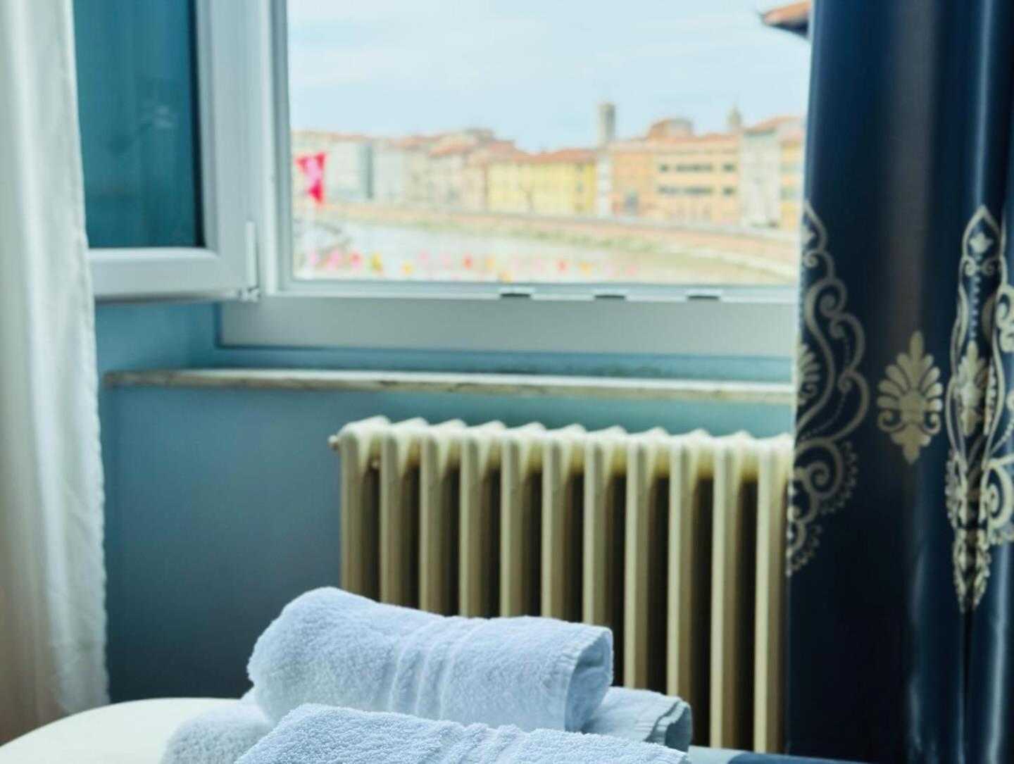 B&B - Residenza D'Epoca Piazza Cairoli Pisa Eksteriør billede